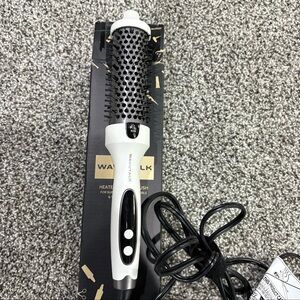 Wavytalk Thermal Brush, 1.5 Inch Ionic Heated Round Brush Blowout White Open Box